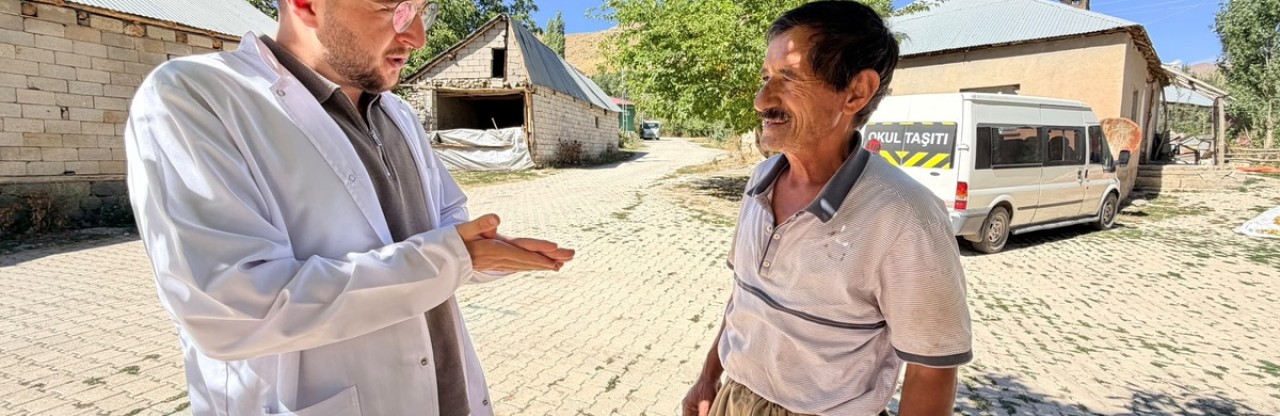 Hakkari’de mobil ekipler sınır köyünde kanser taraması yaptı