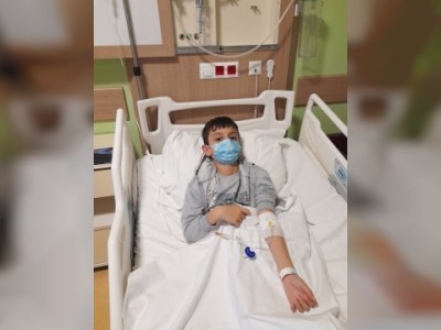 14 yaşındaki Barış şiirlerle kanseri yendi: Sabır Çiçeği kitabı