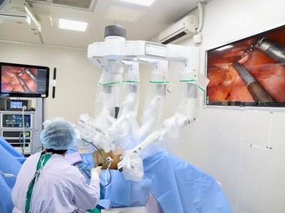 Rektum Kanserinde Robotik Cerrahi: Anüs Koruyarak Tümör Çıkarıldı
