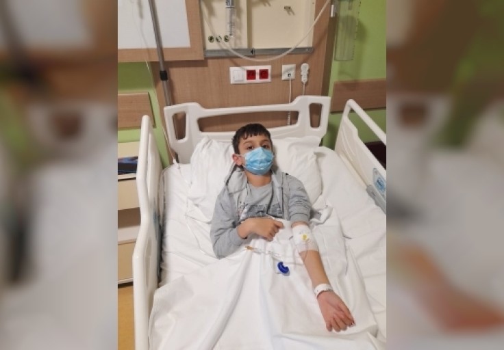 Anne ve Oğul Kanser Mücadelesini Şiirle Anlattı: Sabır Çiçeği