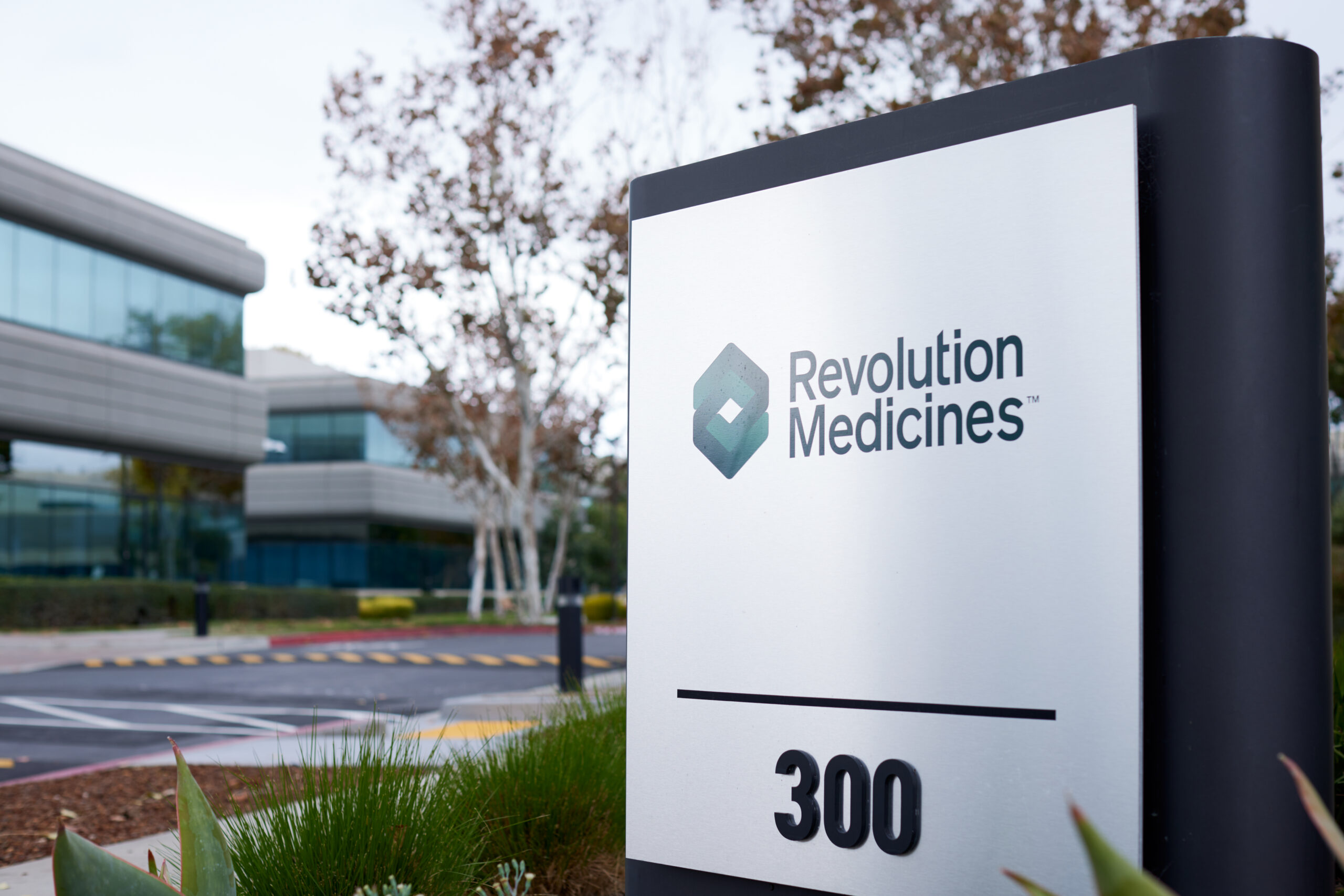 Revolution Medicines kampüsü, RASONQUE pankreas kanseri ilacının geliştiricisi